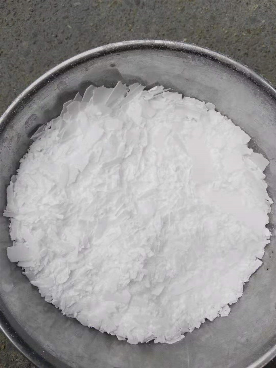 फ़ेथलिक एनहाइड्राइड के भौतिक और रासायनिक गुण